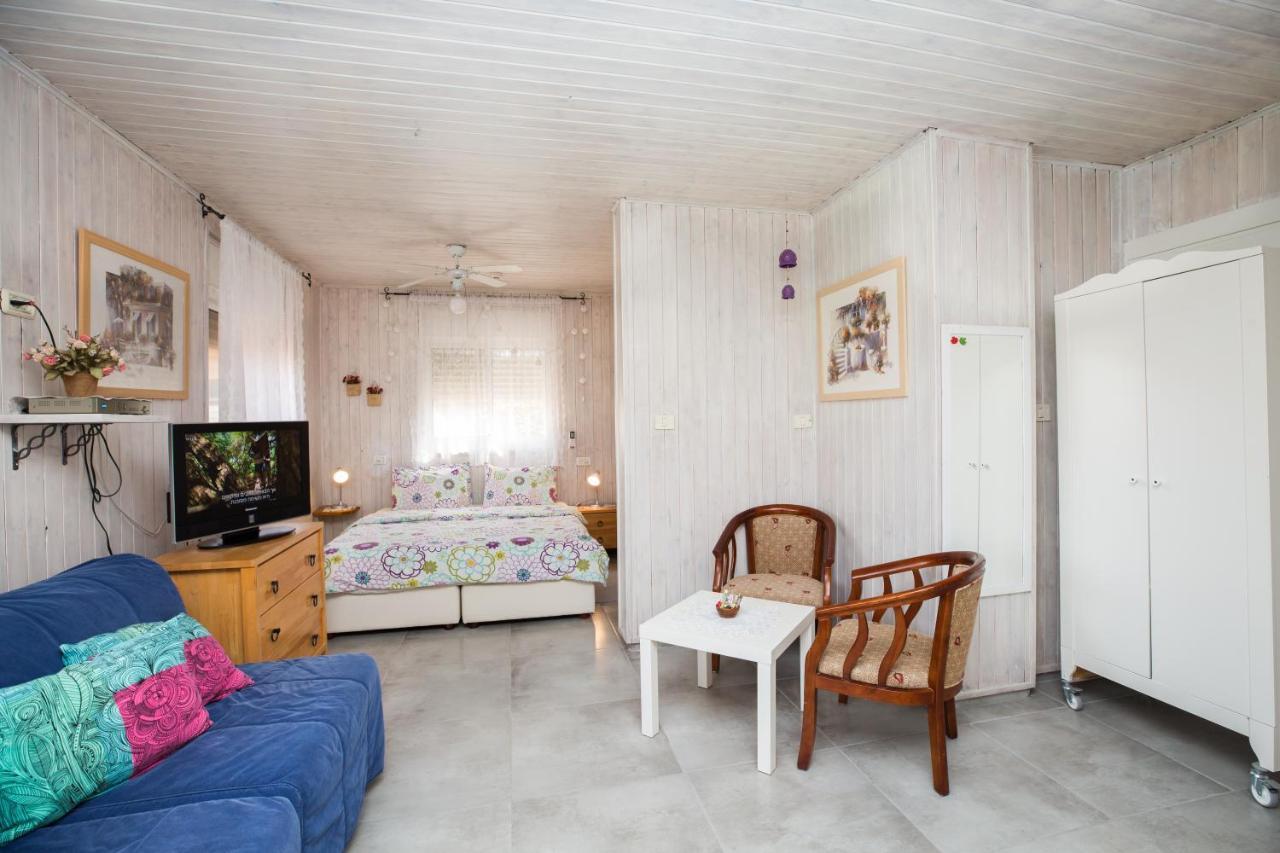 Leyad Hashmura Lodging 예소드하말라 외부 사진