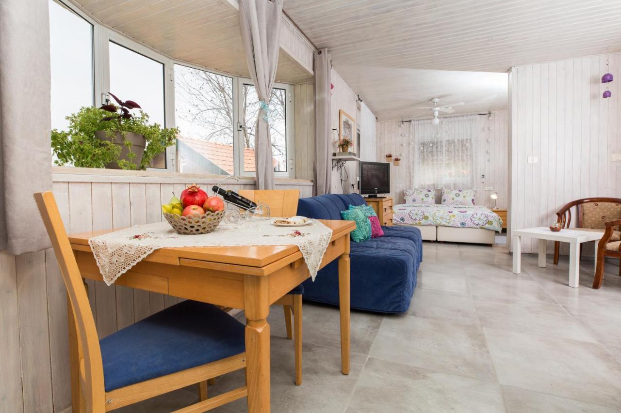 Leyad Hashmura Lodging 예소드하말라 외부 사진