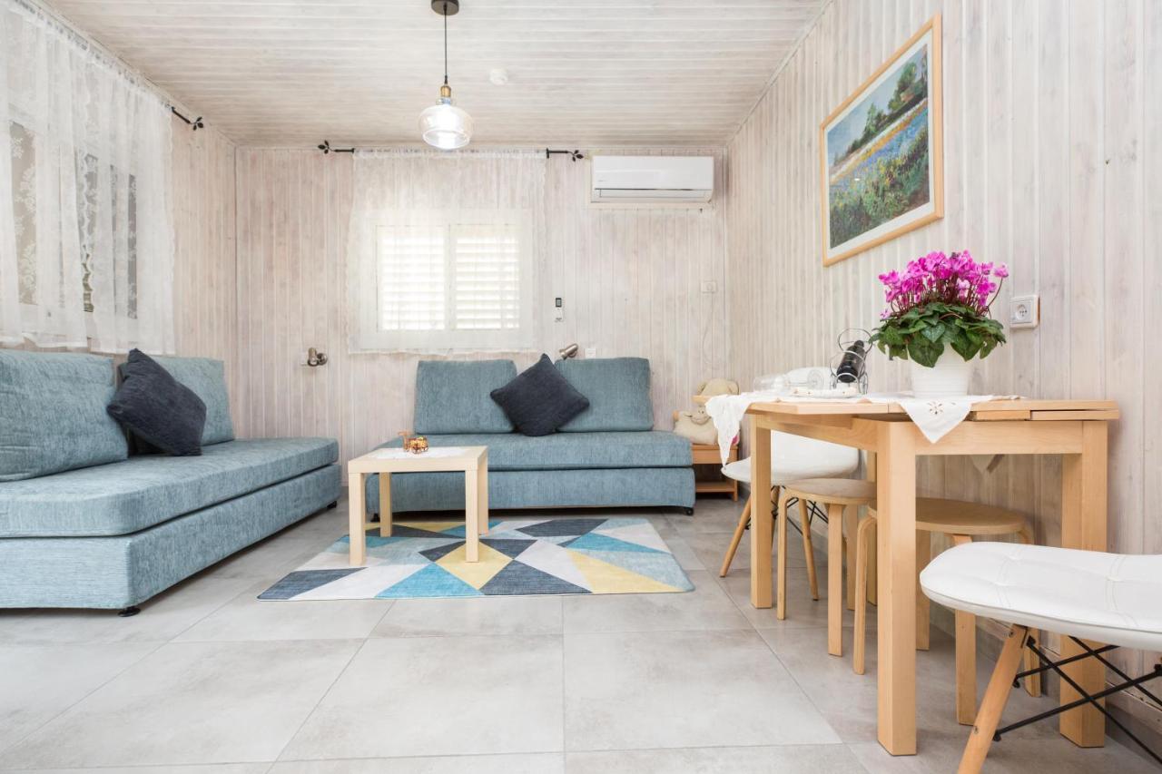 Leyad Hashmura Lodging 예소드하말라 외부 사진