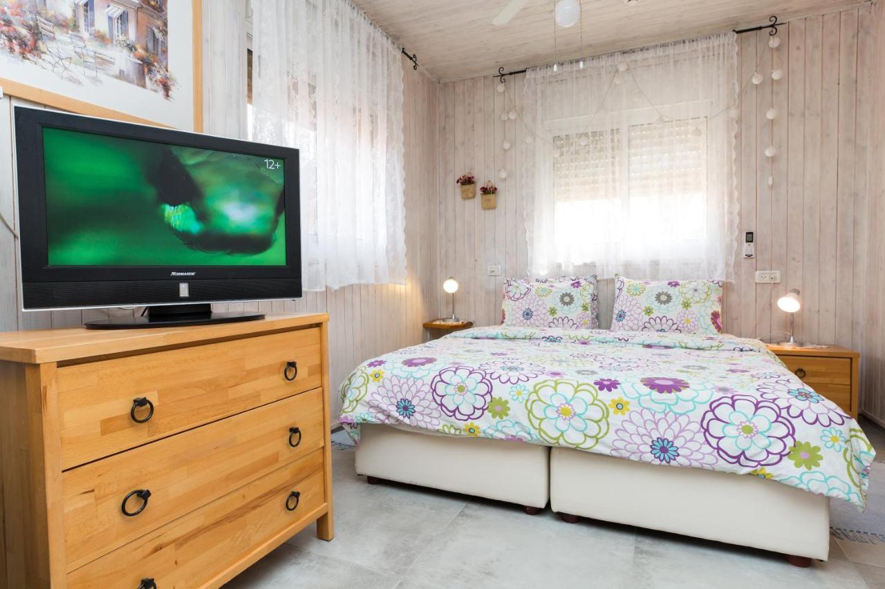 Leyad Hashmura Lodging 예소드하말라 외부 사진