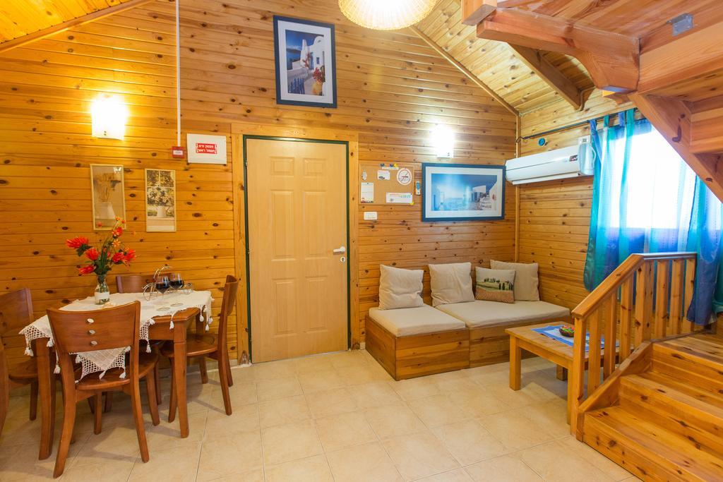 Leyad Hashmura Lodging 예소드하말라 외부 사진