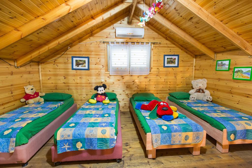 Leyad Hashmura Lodging 예소드하말라 외부 사진