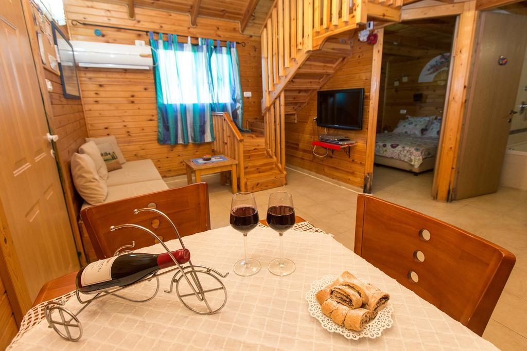 Leyad Hashmura Lodging 예소드하말라 외부 사진