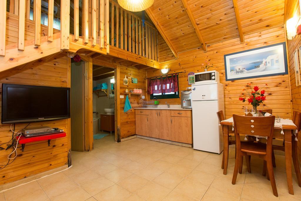 Leyad Hashmura Lodging 예소드하말라 외부 사진
